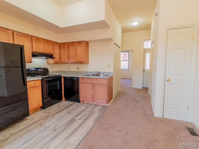 2007 S 11th Street, St Louis, MO 63104