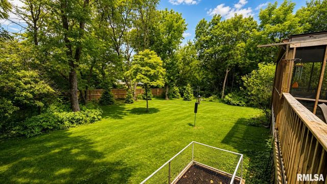 6607 N Saint Marys Road, Peoria, IL 61614