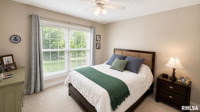 6607 N Saint Marys Road, Peoria, IL 61614