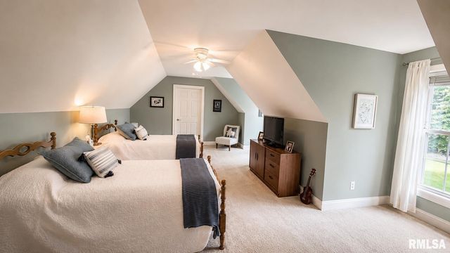 6607 N Saint Marys Road, Peoria, IL 61614