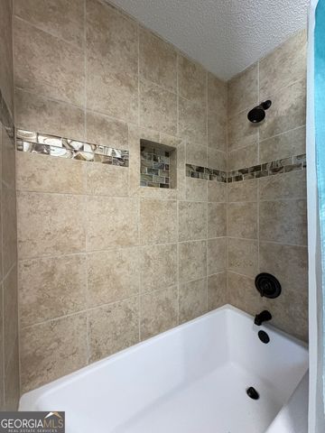 319 Greenbriar Drive, Byron, GA 31008