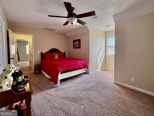 319 Greenbriar Drive, Byron, GA 31008