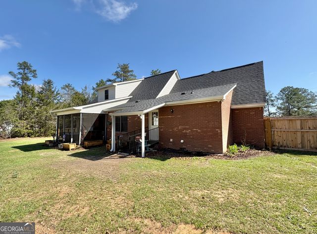 319 Greenbriar Drive, Byron, GA 31008