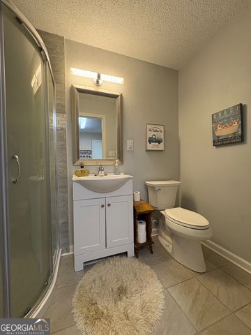 319 Greenbriar Drive, Byron, GA 31008