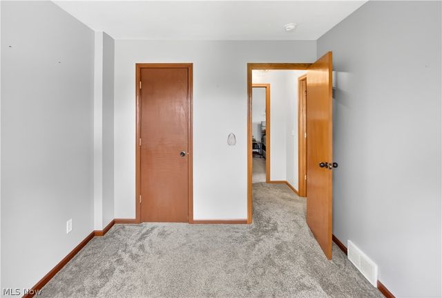 3802 Bramblewood Drive, Brunswick, OH 44212