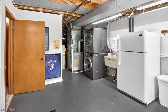 3802 Bramblewood Drive, Brunswick, OH 44212