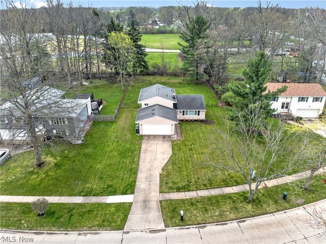 3802 Bramblewood Drive, Brunswick, OH 44212
