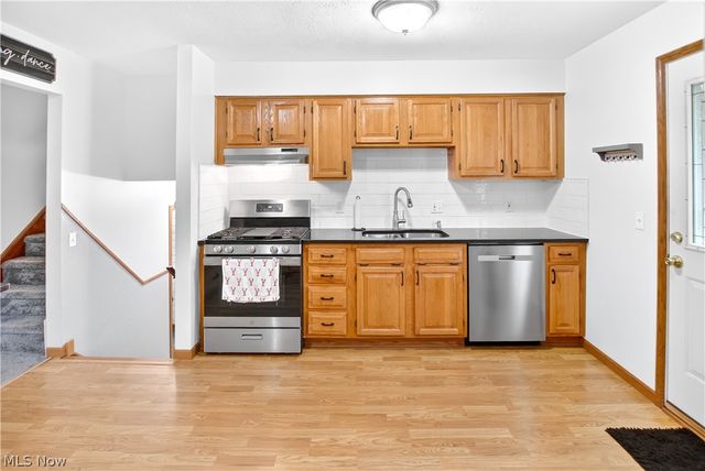 3802 Bramblewood Drive, Brunswick, OH 44212