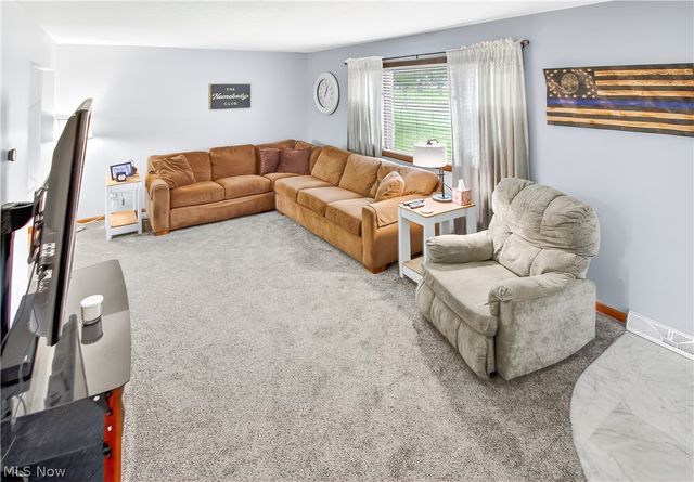 3802 Bramblewood Drive, Brunswick, OH 44212