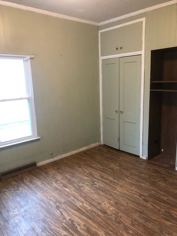 Image 11 of property listing at 708 E 11th Street, Centralia, IL 62801