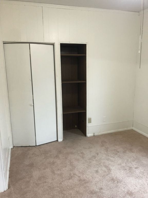 Image 13 of property listing at 708 E 11th Street, Centralia, IL 62801