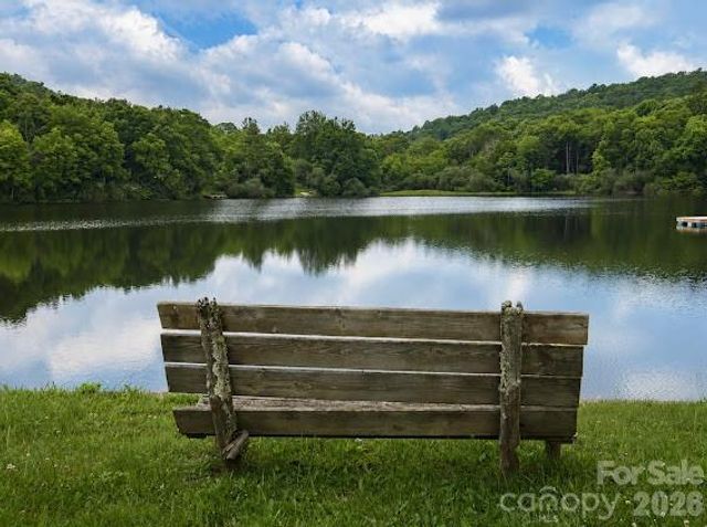 77 E Lake Dr East Lake Drive 18, Fairview, NC 28730