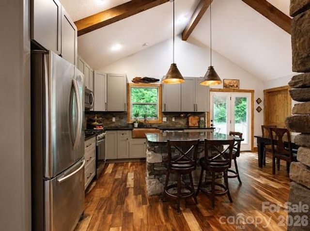 77 E Lake Dr East Lake Drive 18, Fairview, NC 28730