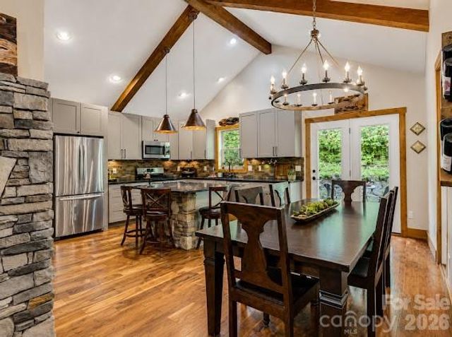 77 E Lake Dr East Lake Drive 18, Fairview, NC 28730