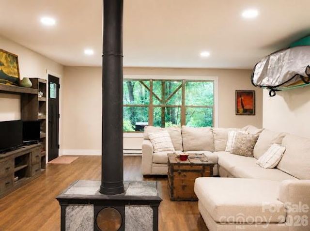 77 E Lake Dr East Lake Drive 18, Fairview, NC 28730