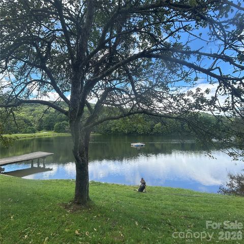 77 E Lake Dr East Lake Drive 18, Fairview, NC 28730