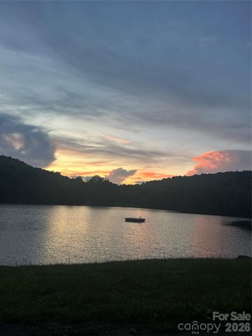 77 E Lake Dr East Lake Drive 18, Fairview, NC 28730
