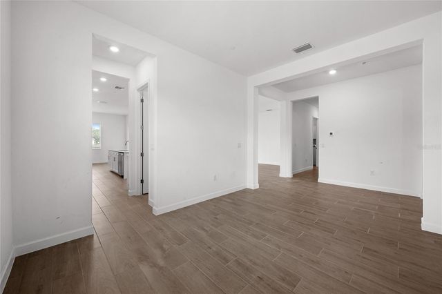 19227 SCALLOP LOOP, Lakewood Ranch, FL 34211