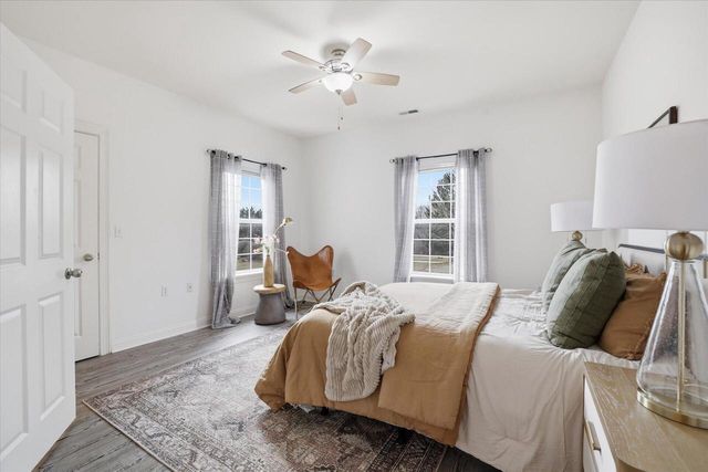 2253 W Vista Bella DRIVE, Oak Creek, WI 53154