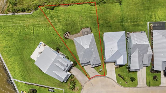 4906 Allen Cay Drive, Texas City, TX 77590