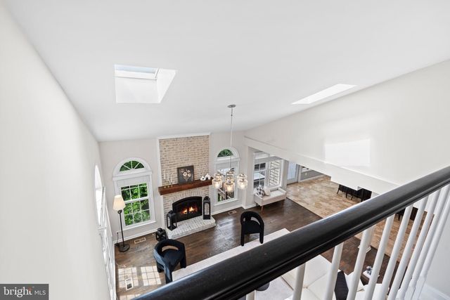 6836 COMPTON HEIGHTS CIR, Clifton, VA 20124