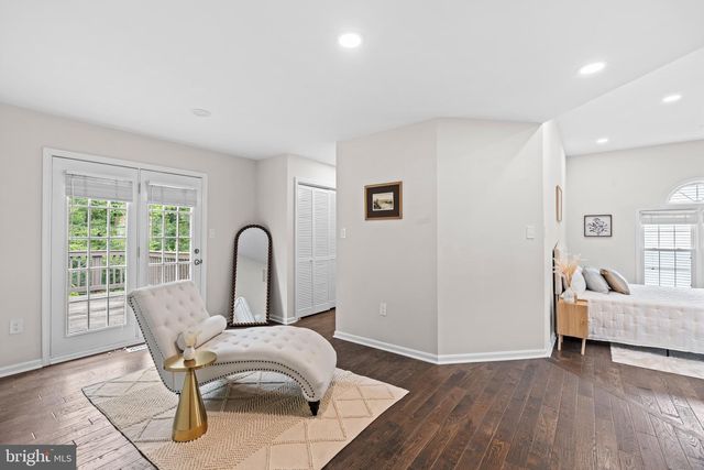 6836 COMPTON HEIGHTS CIR, Clifton, VA 20124