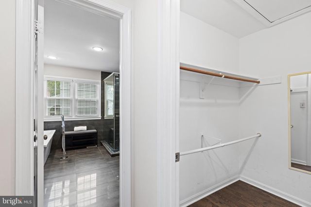 6836 COMPTON HEIGHTS CIR, Clifton, VA 20124