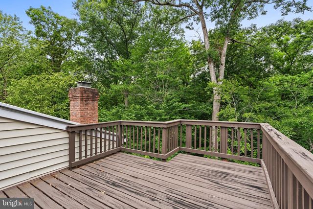 6836 COMPTON HEIGHTS CIR, Clifton, VA 20124