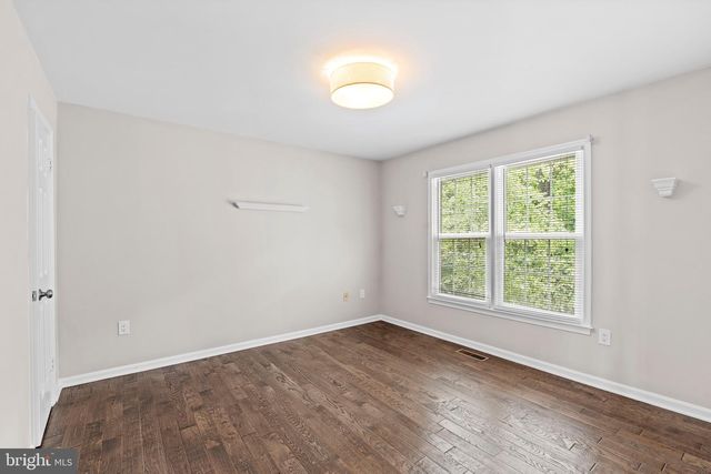 6836 COMPTON HEIGHTS CIR, Clifton, VA 20124