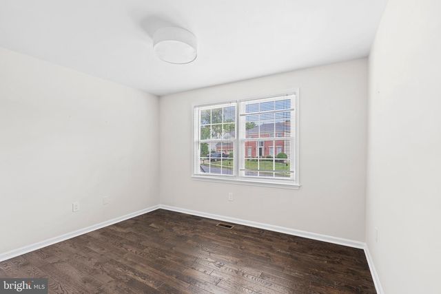 6836 COMPTON HEIGHTS CIR, Clifton, VA 20124
