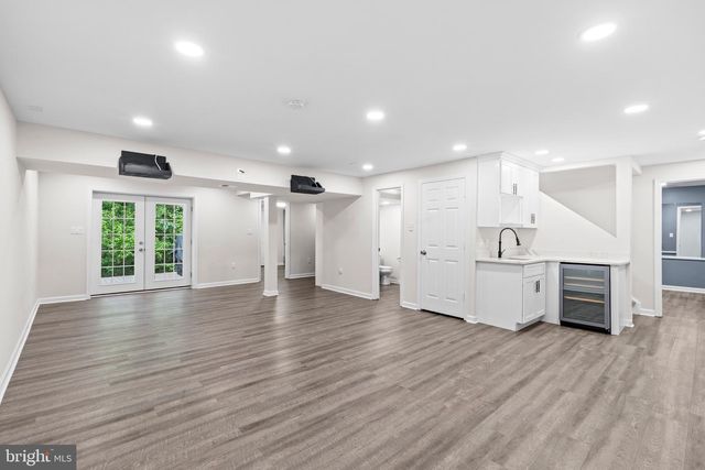 6836 COMPTON HEIGHTS CIR, Clifton, VA 20124