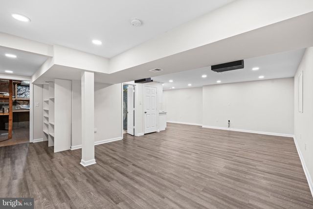 6836 COMPTON HEIGHTS CIR, Clifton, VA 20124