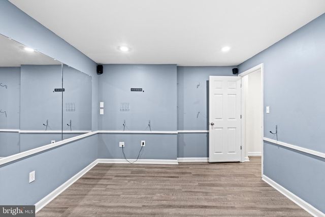 6836 COMPTON HEIGHTS CIR, Clifton, VA 20124
