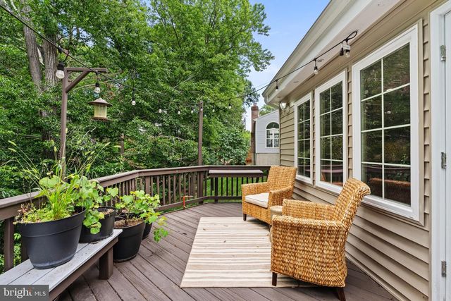 6836 COMPTON HEIGHTS CIR, Clifton, VA 20124