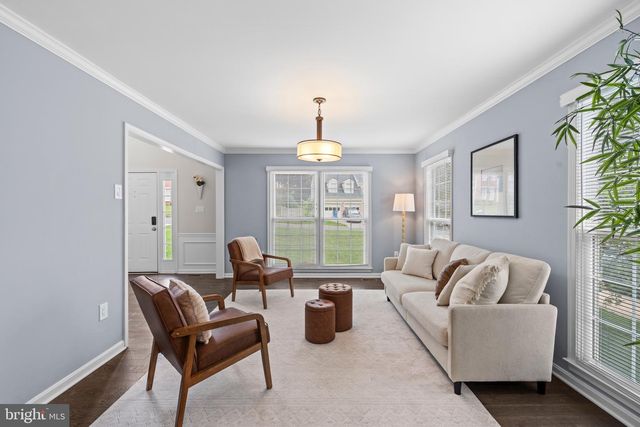 6836 COMPTON HEIGHTS CIR, Clifton, VA 20124