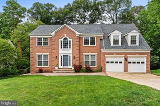 6836 COMPTON HEIGHTS CIR, Clifton, VA 20124