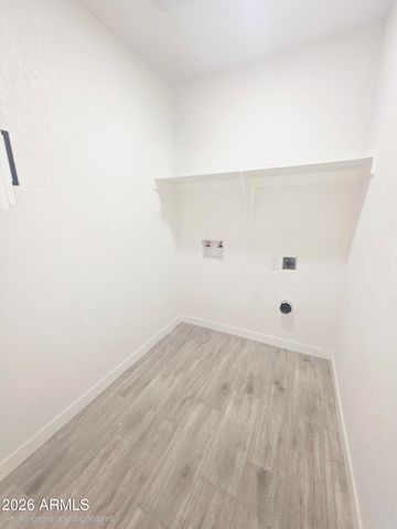 2516 N 47TH Drive, Phoenix, AZ 85035