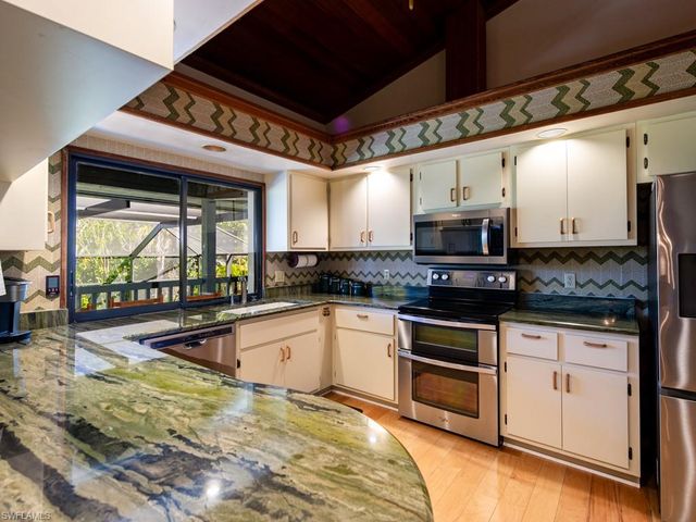 1379 Albatross RD, Sanibel, FL 33957