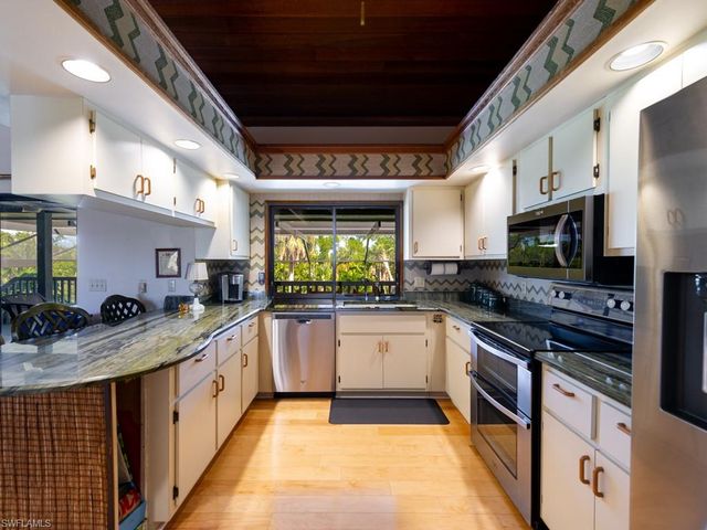 1379 Albatross RD, Sanibel, FL 33957