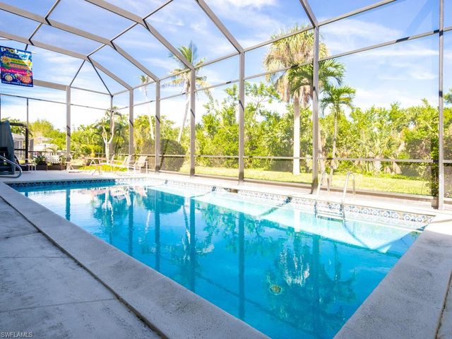 1379 Albatross RD, Sanibel, FL 33957