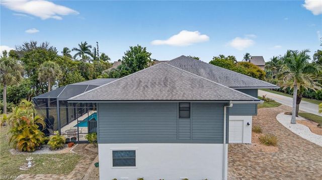 1379 Albatross RD, Sanibel, FL 33957