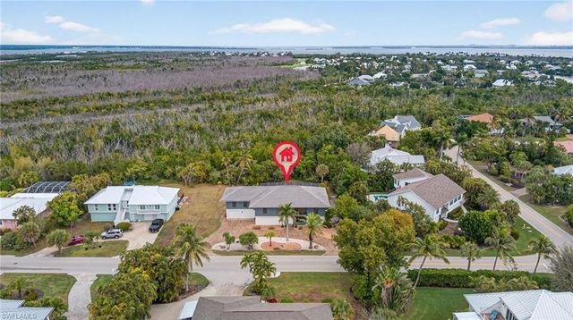 1379 Albatross RD, Sanibel, FL 33957