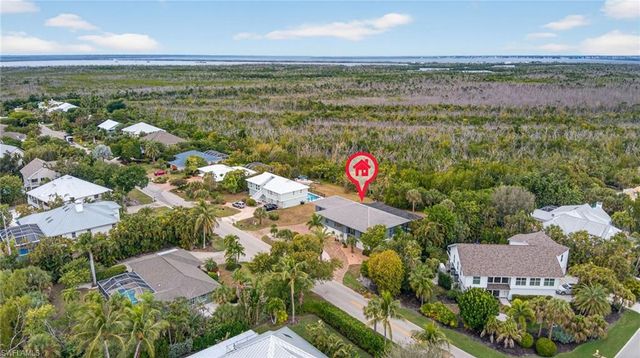 1379 Albatross RD, Sanibel, FL 33957