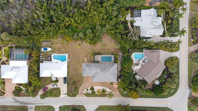 1379 Albatross RD, Sanibel, FL 33957