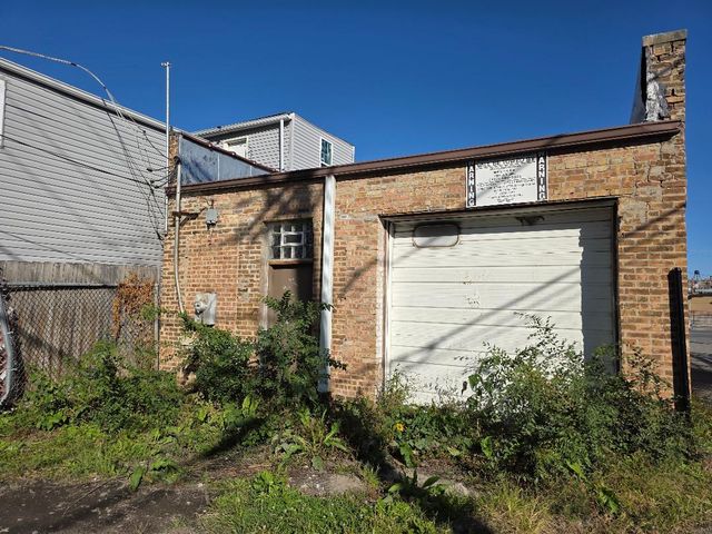 3448 S Ashland Avenue, Chicago, IL 60608