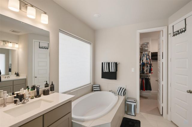 7239 Stillmeadow Grove Drive, Magnolia, TX 77354