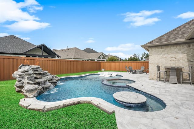 7239 Stillmeadow Grove Drive, Magnolia, TX 77354