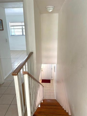 15385 S Dixie Hwy 22 Hwy, Palmetto Bay, FL 33157