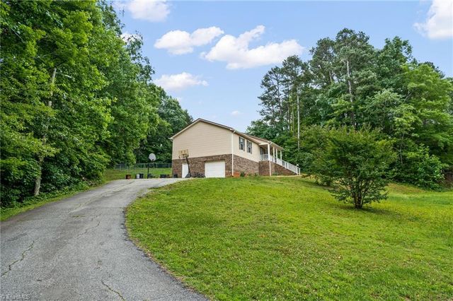 2383 Burkhart Road, Lexington, NC 27292