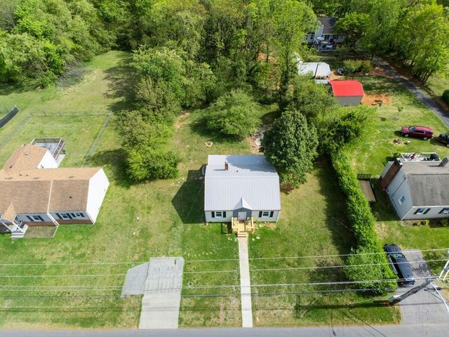 48 Upland DR, Salem, VA 24153